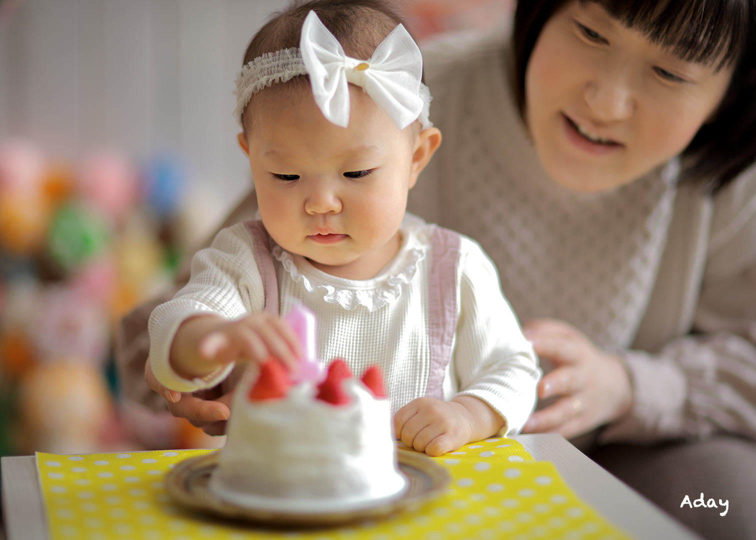 金沢能美市の初誕生写真 一升餅 も スマッシュケーキ も楽しい 石川県金沢市 能美市の写真館フォトアトリエアディ